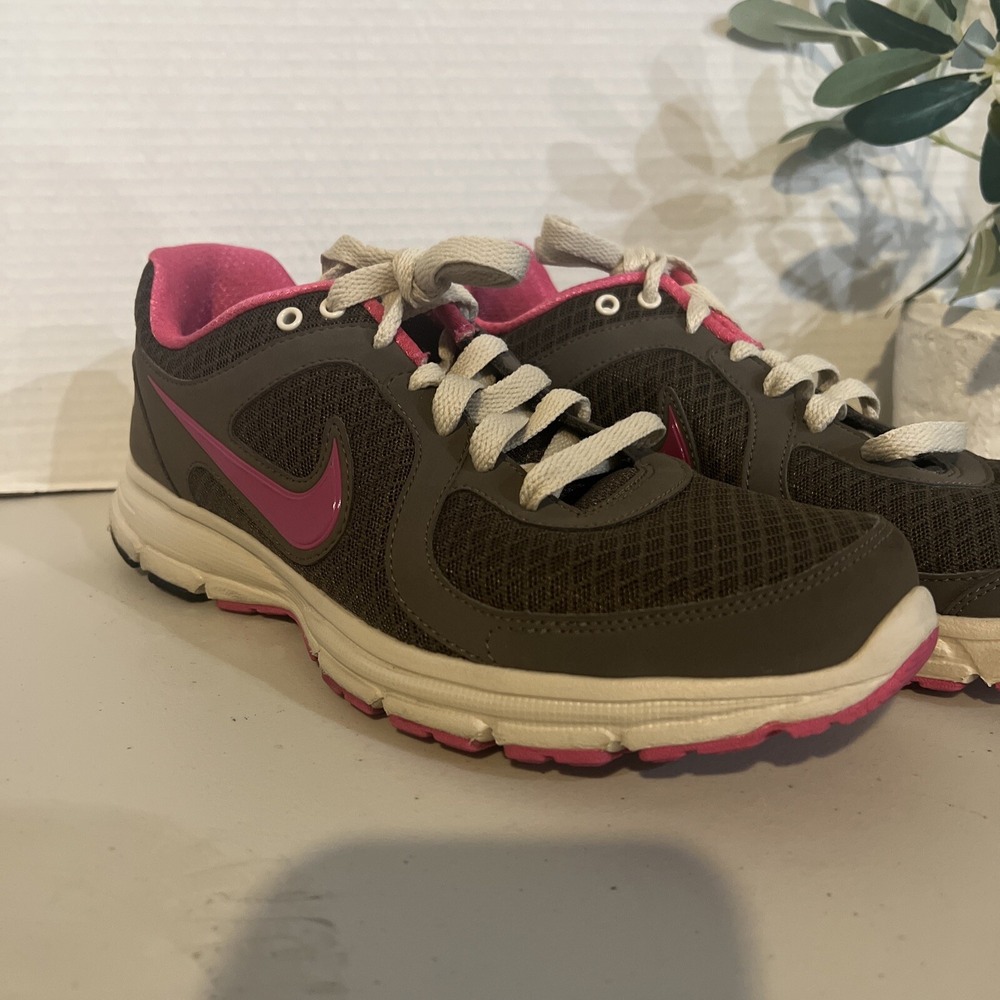 Nike Air Relentless Women's SIZE 10 Running Shoes 443861-261 CHOCOLATE/PINK